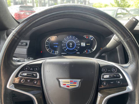 2018 Cadillac Escalade Platinum