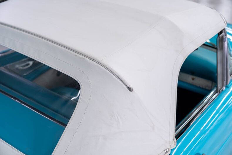 1956 Ford Thunderbird