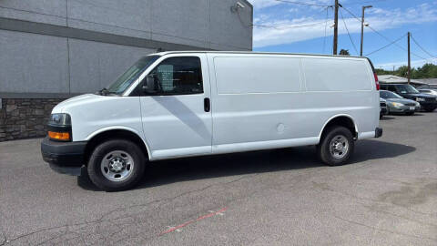 2023 Chevrolet Express 2500