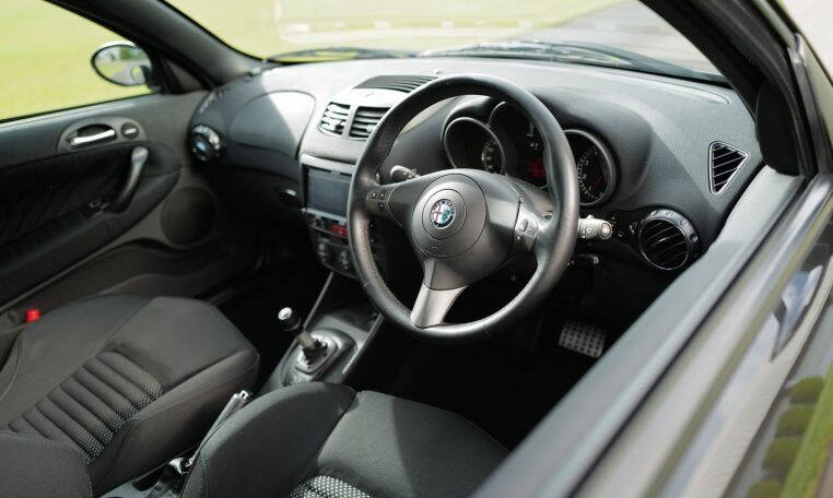 2004 Alfa Romeo 147 GTA