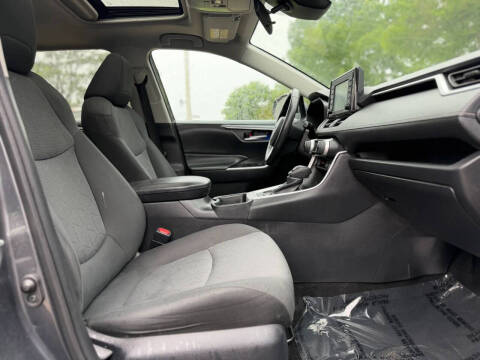 2020 Toyota RAV4 XLE