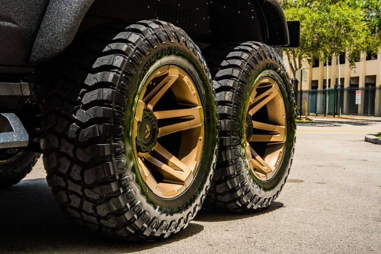 2023 FORD Bronco SUV / Crossover - $154,999