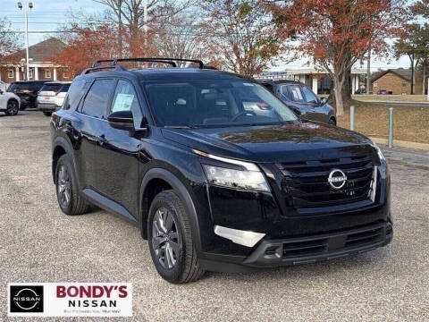 2025 Nissan Pathfinder SV