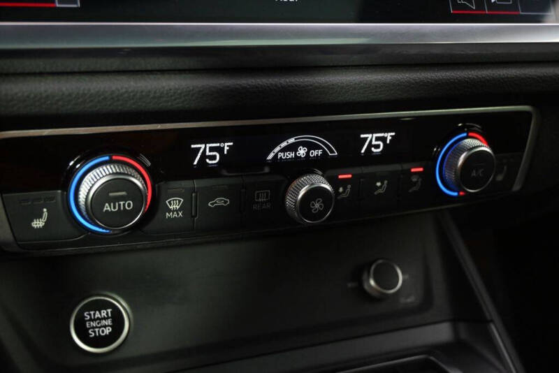 2022 Audi Q3 quattro S line Prem Plus 45 TFSI