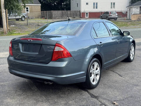 2012 Ford Fusion SE