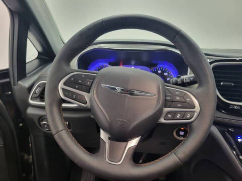 2025 Chrysler Pacifica Pinnacle