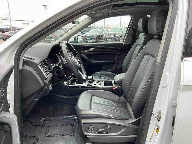 2022 Audi Q5 quattro Premium 40 TFSI