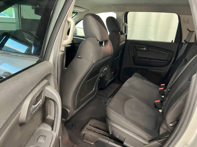 2011 Chevrolet Traverse LT