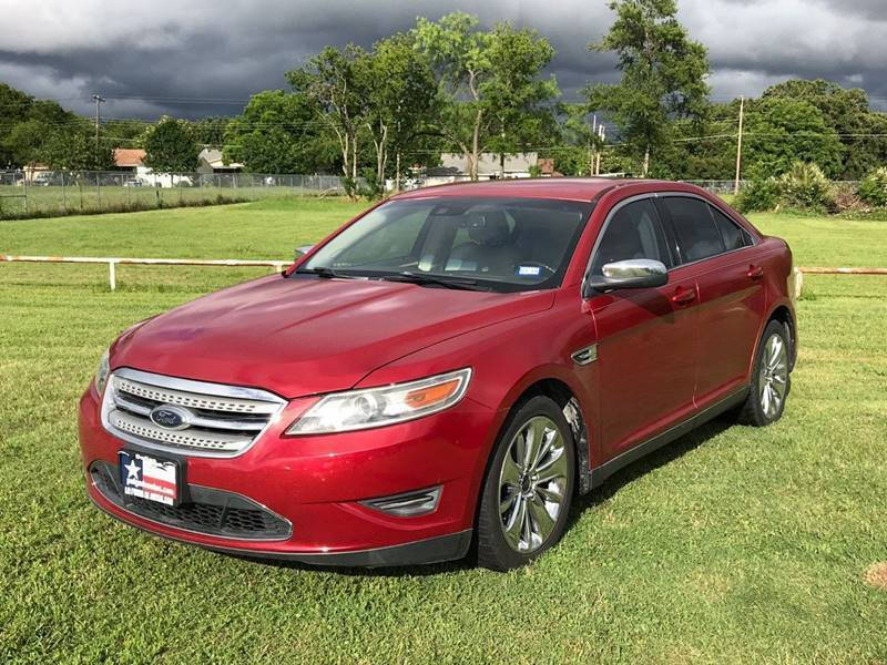 2011 Ford Taurus for sale at LA PULGA DE AUTOS in Dallas TX