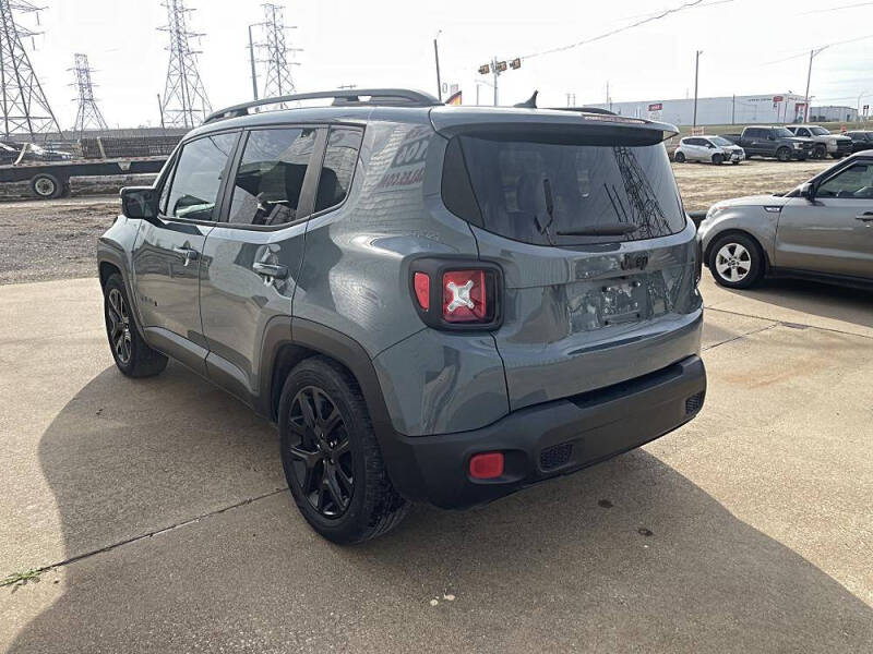 2017 Jeep Renegade Altitude