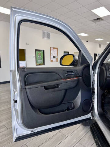 2013 Chevrolet Avalanche LT Black Diamond