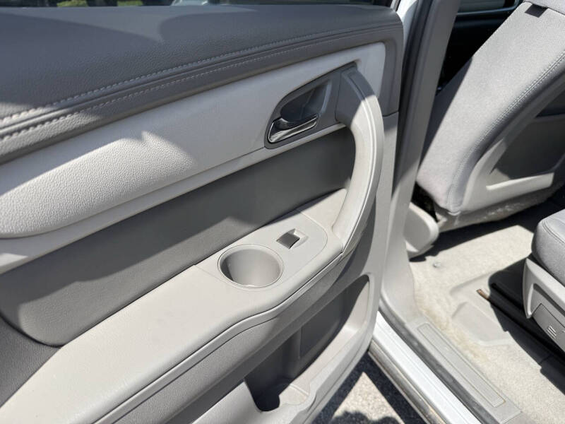 2016 Chevrolet Traverse LS