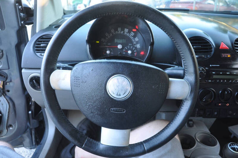 2004 Volkswagen New Beetle Convertible GLS