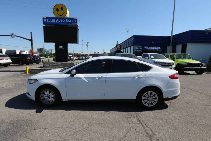 2014 Ford Fusion S