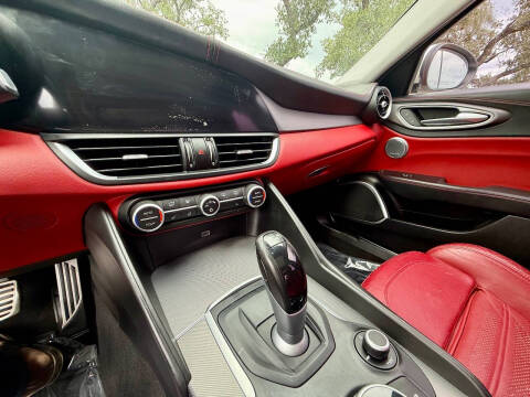 2017 Alfa Romeo Giulia Ti