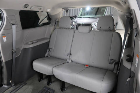 2017 Toyota Sienna XLE 8-Passenger
