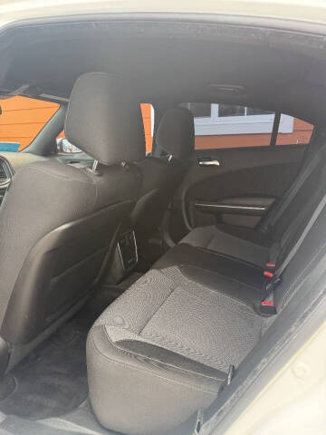 2016 Dodge Charger SXT