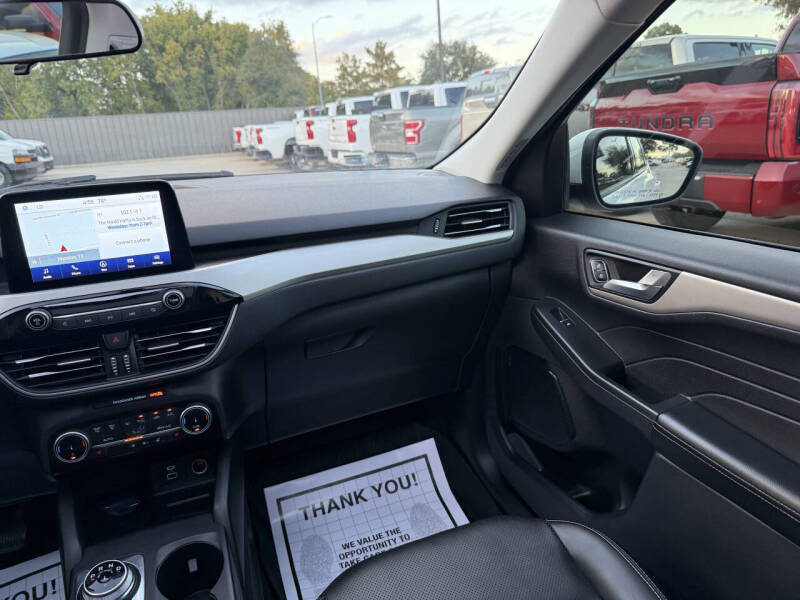 2022 Ford Escape SEL