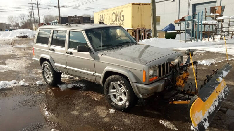 2001 Jeep Cherokee for sale at Heartbeat Used Cars & Trucks in Harrison Township MI