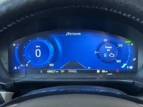 2021 Ford Escape Hybrid Titanium