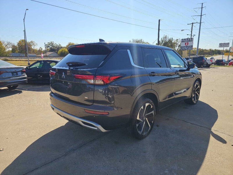 2024 Mitsubishi Outlander SE