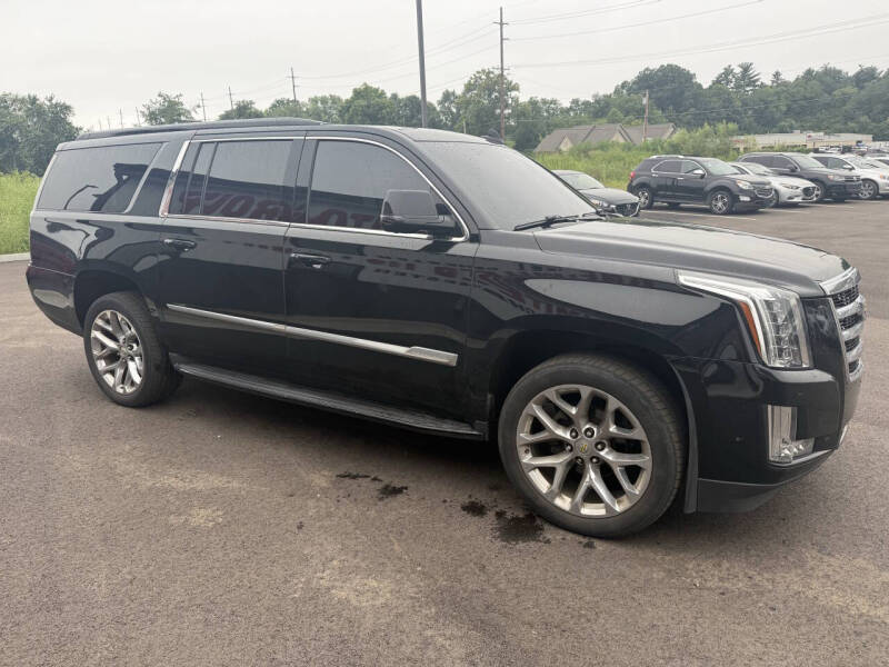2018 Cadillac Escalade ESV Luxury