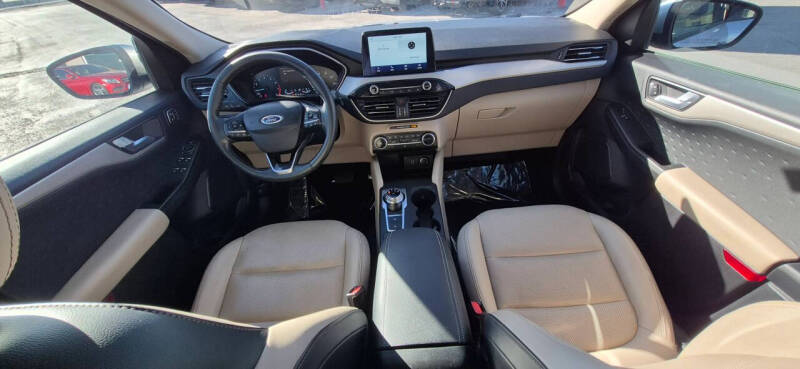 2020 Ford Escape SEL