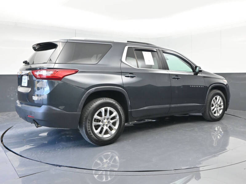 2018 Chevrolet Traverse LT Cloth