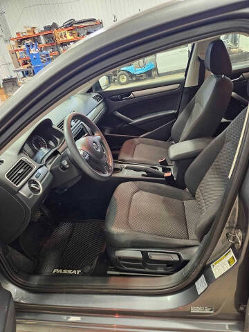 2014 Volkswagen Passat 1.8T S