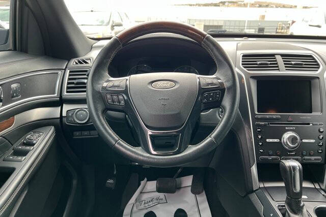 2017 Ford Explorer Platinum
