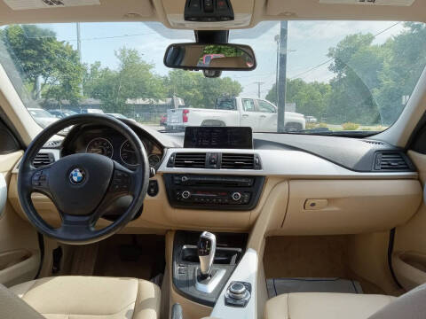 2012 BMW 3 Series 328i