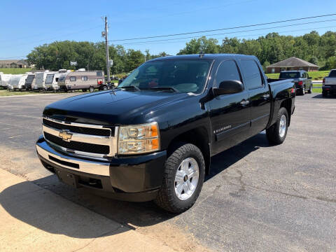 2009 Chevrolet Silverado 1500 for sale at Jones Auto Sales in Poplar Bluff MO