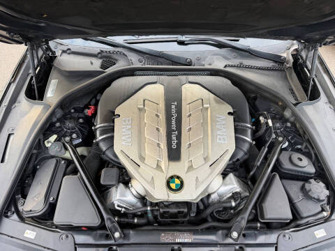 2011 BMW 5 Series 550i