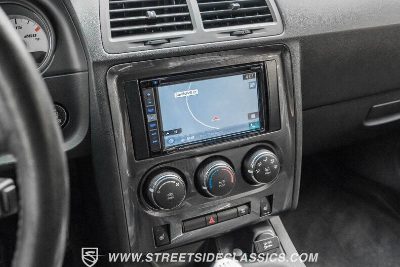 2009 Dodge Challenger SRT8