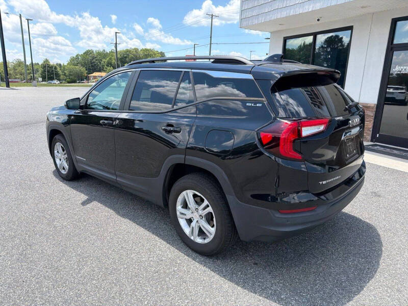 2022 GMC Terrain SLE