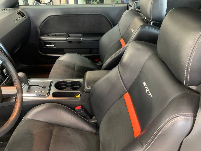2008 Dodge Challenger SRT8