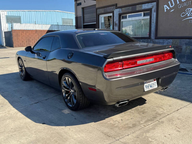 2014 Dodge Challenger SRT8 Core