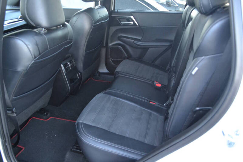 2024 Mitsubishi Outlander Ralliart