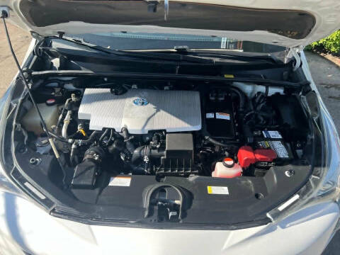 2016 Toyota Prius Two