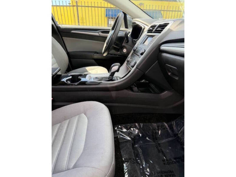 2015 Ford Fusion Hybrid S