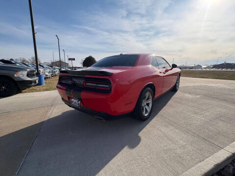 2016 Dodge Challenger SXT