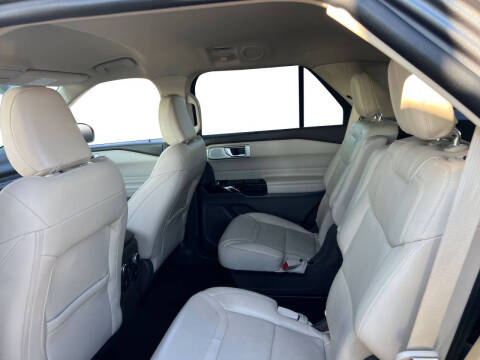 2022 Ford Explorer Platinum