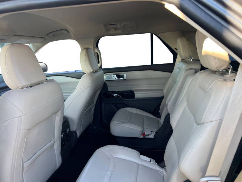 2022 Ford Explorer Platinum