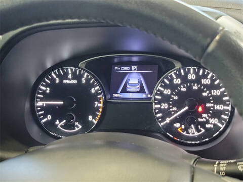 2018 Nissan Pathfinder SV