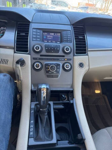 2014 Ford Taurus SEL