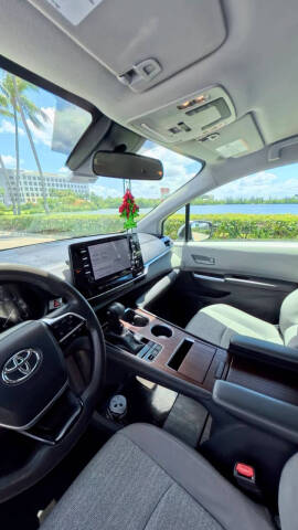 2021 Toyota Sienna LE 8-Passenger