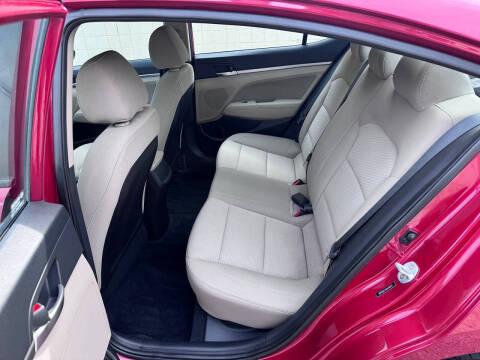 2019 Hyundai Elantra SEL