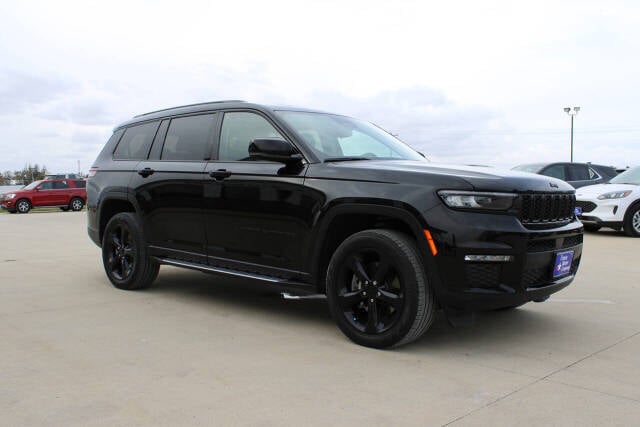 2022 Jeep Grand Cherokee L for sale at Cresco Motor Company in Cresco, IA