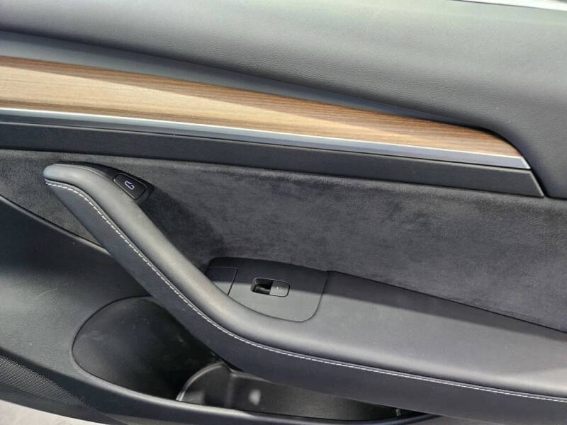 2023 Tesla Model 3 Performance