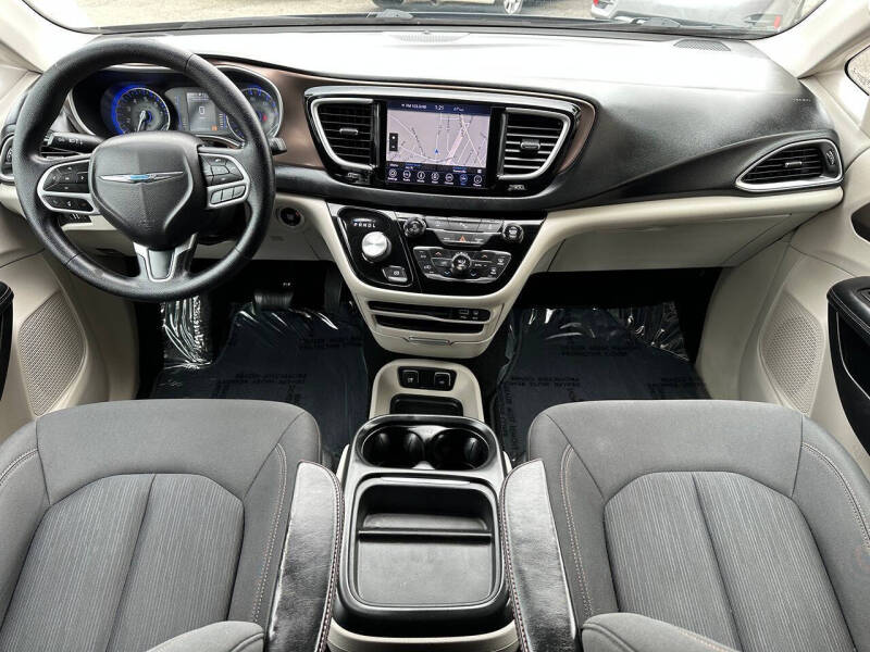 2019 Chrysler Pacifica Touring Plus